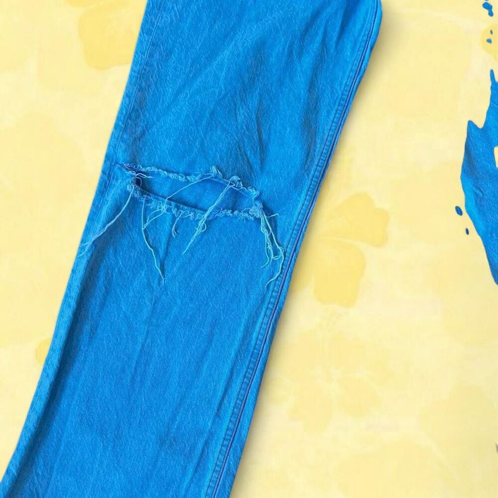 Distressed Jeans - Picture 3 of 8